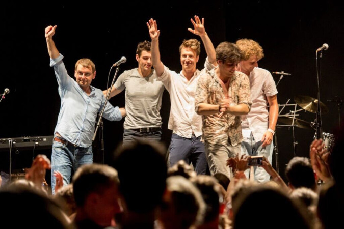 A GRUND vígszínházi fiúzenekar - a Kultkikötő előadása BALATONBOGLÁRON