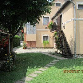 András Apartman