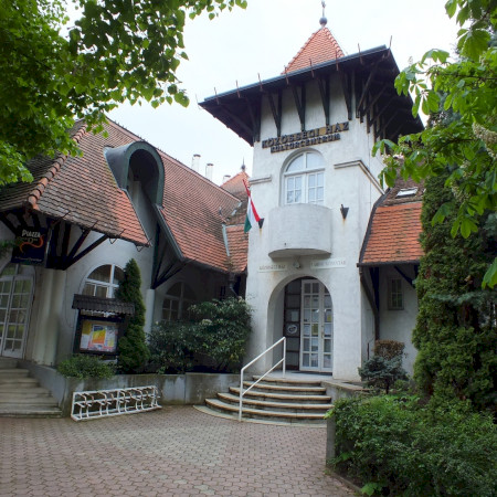 Bajor Gizi Közösségi Ház