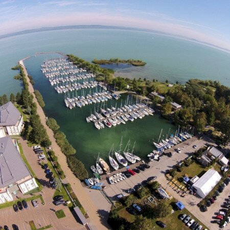 Balatonszemes kikötő