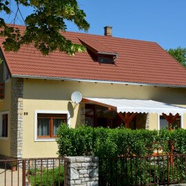 Berta Apartmanház
