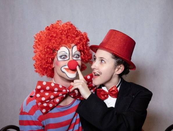 Bohóc a pácban - a Kultkikötő gyerekelőadása BALATONSZÁRSZÓN