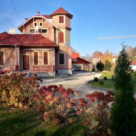 BRODSZKY VILLA