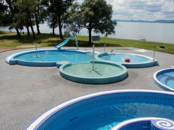Élményfürdő - Balatonszemes