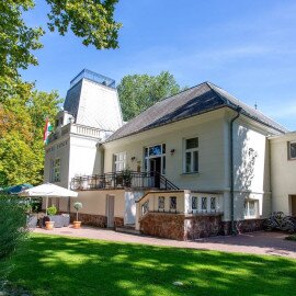 Főnix Hotel