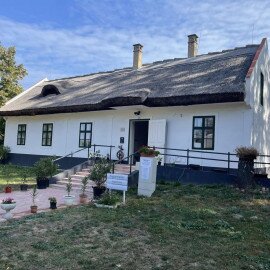 Hazánk népi hagyományai elevenednek meg a megújuló Szántódpusztai Majorságban