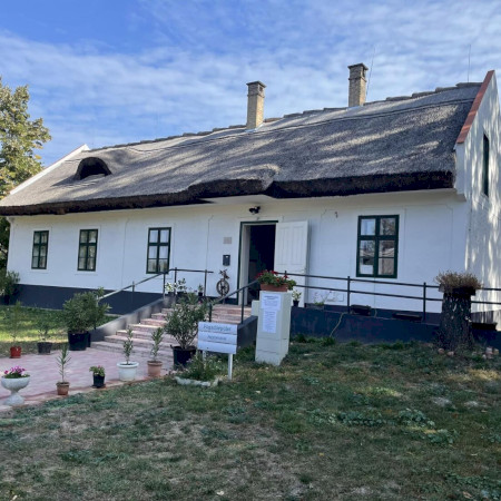 Hazánk népi hagyományai elevenednek meg a megújuló Szántódpusztai Majorságban