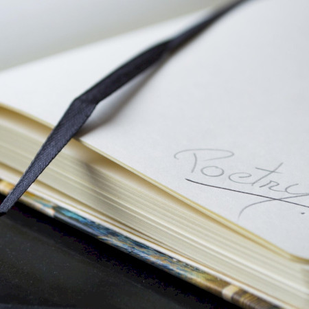 Horváth Péter Latinovits díjas versmondó pódiumestje Balatonszárszón