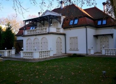 KANDÓ VILLA