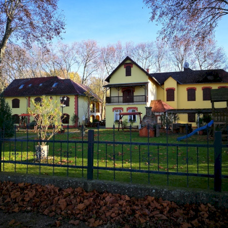 KORBULY VILLA