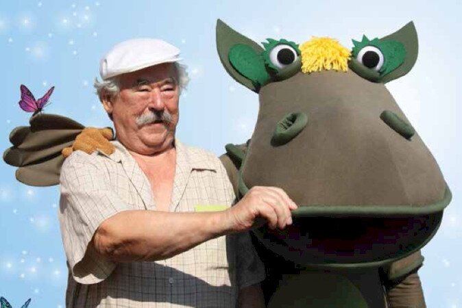 Kultkikötő - Csukás Színház