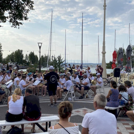 Lajtha Fúvózenekar térzenéje BALATONFÖLDVÁRON