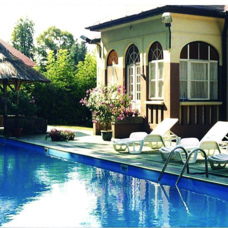 NAGYVÁRAD VILLA
