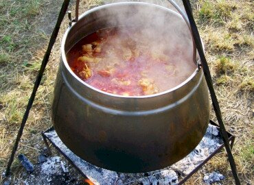 Országos marhalábszár pörköltfőző verseny Rádpusztán