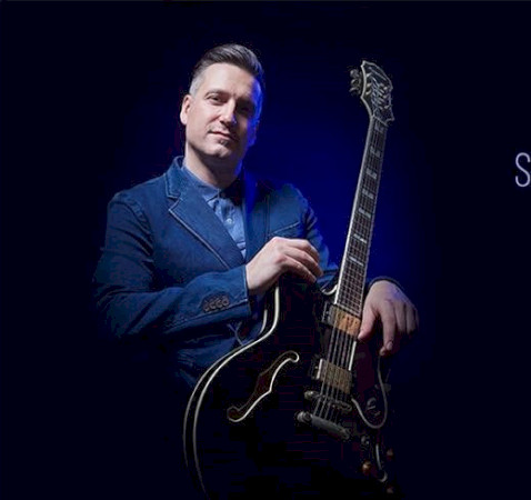 Pély Barna szólókoncert @Balatonlelle