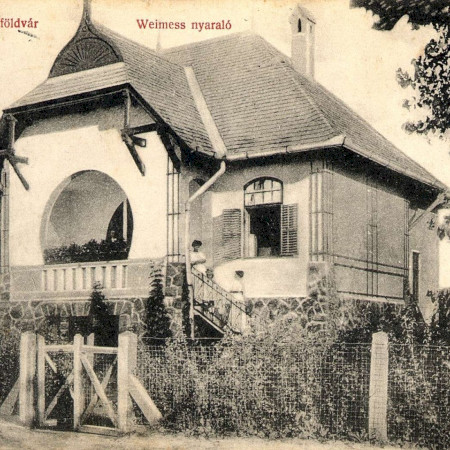 PIHENŐ VILLA