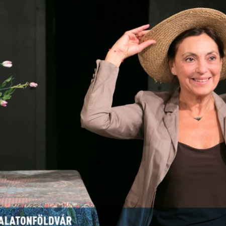 SHIRLEY VALENTINE – JÓZSEF ATTILA SZÍNHÁZ – VÁNDOR ÉVA ELŐADÁSÁBAN