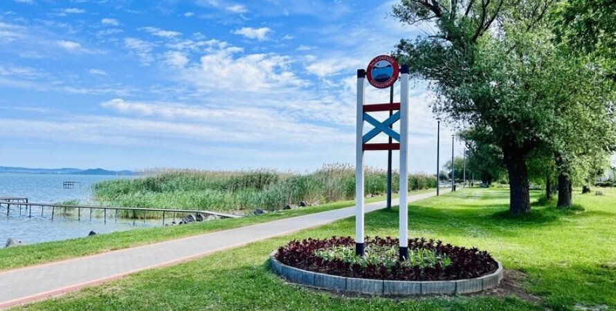 Strand Balatonőszödön
