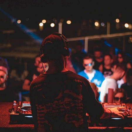 Szezonzáró Fergeteg Party DJ Dominique-kal Balatonföldváron