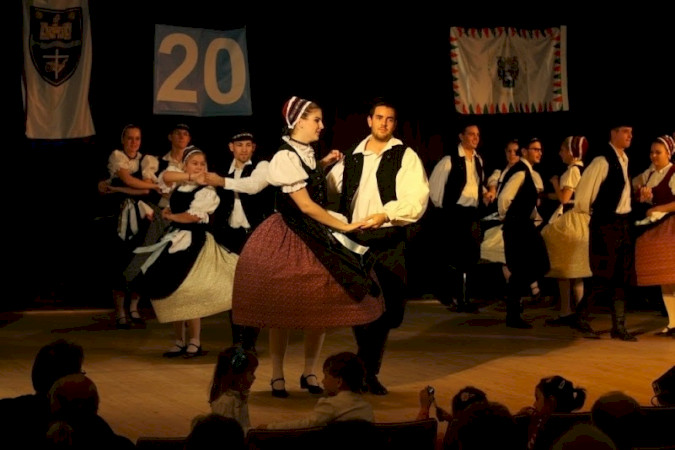 Térzene Balatonföldváron