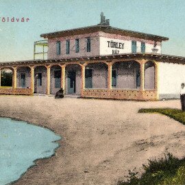 TÖRLEY-HÁZ