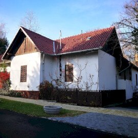 TULIPÁNOS VILLA 