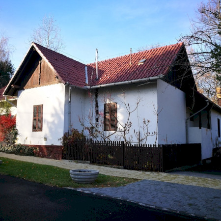 TULIPÁNOS VILLA 