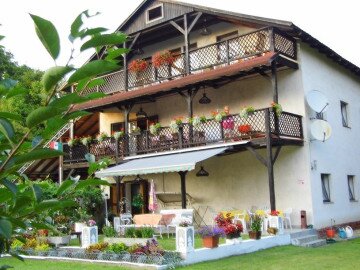 Villa Negra Retro Panzió